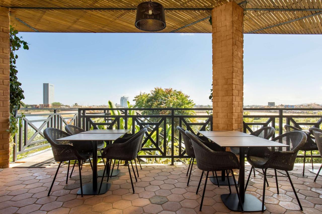 Radisson Hotel Tamboho Waterfront Antananarivo Luaran gambar