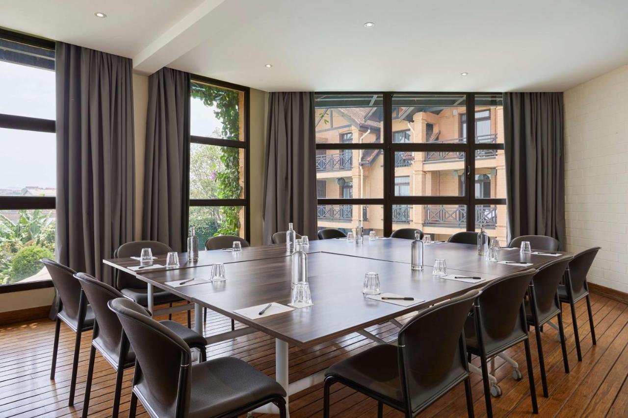 Radisson Hotel Tamboho Waterfront Antananarivo Luaran gambar
