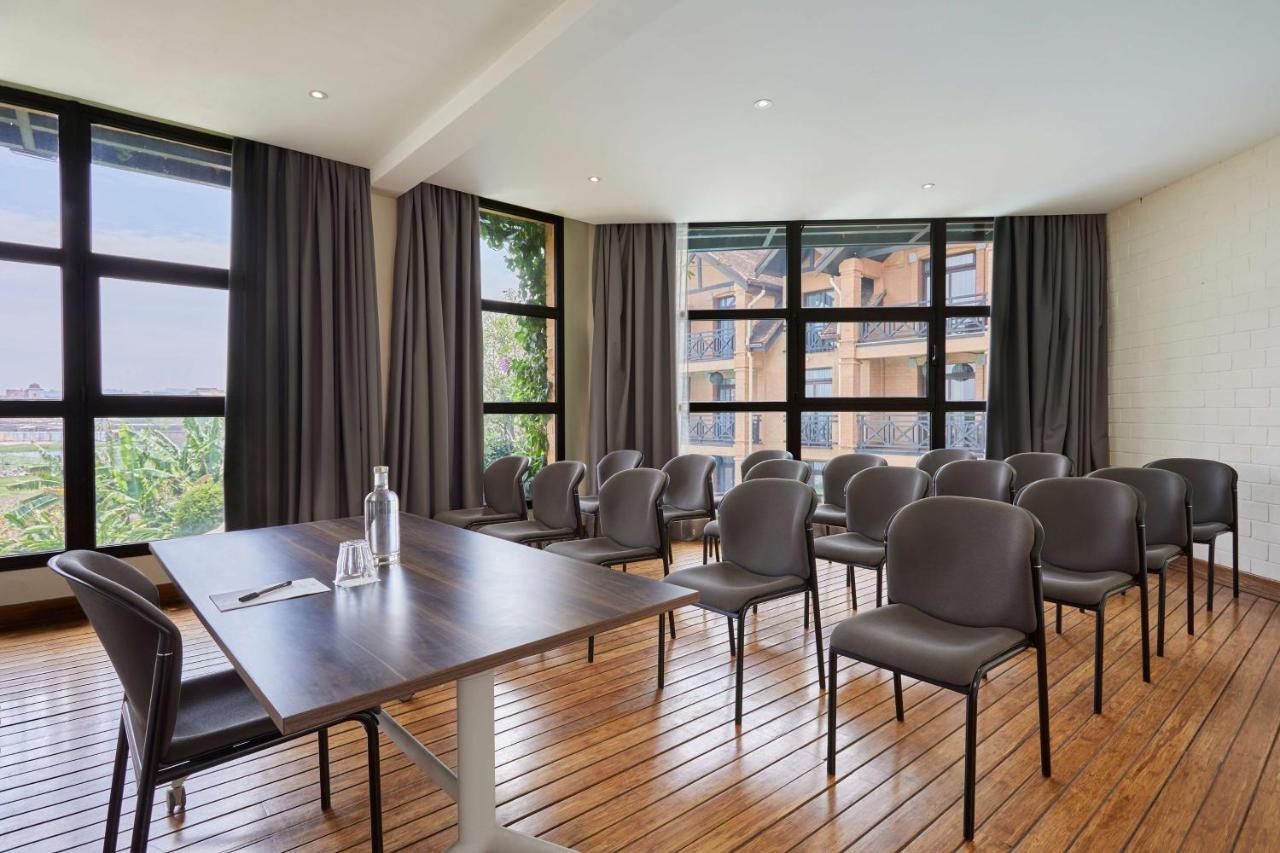 Radisson Hotel Tamboho Waterfront Antananarivo Luaran gambar